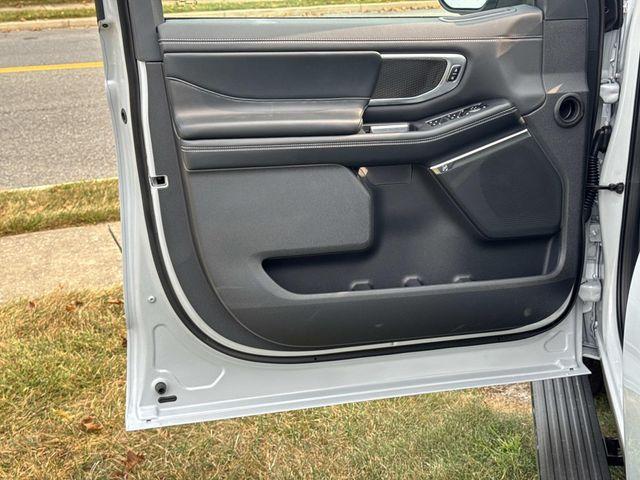 new 2025 Ford Expedition car, priced at $77,995