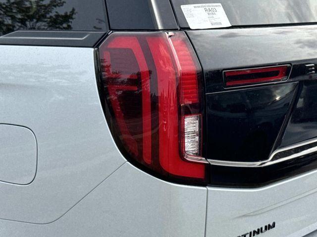 new 2025 Ford Expedition car, priced at $77,995