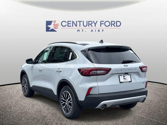 new 2025 Ford Escape car, priced at $31,299