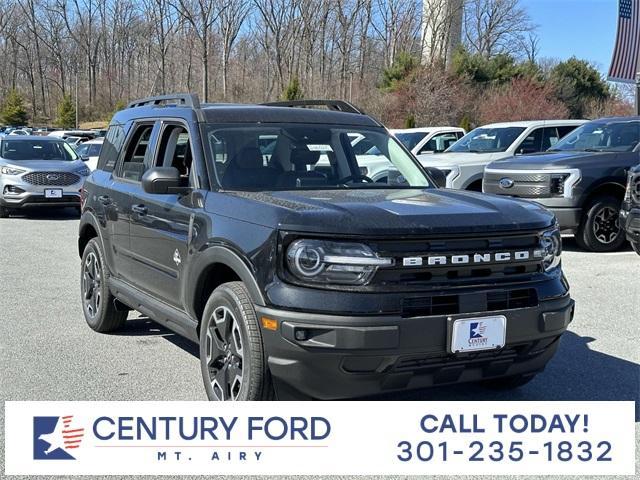 new 2024 Ford Bronco Sport car, priced at $36,000