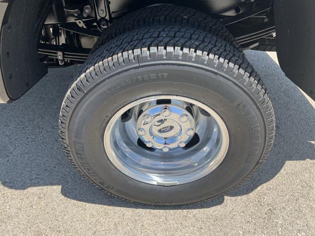 new 2025 Ford F-350 car, priced at $89,470