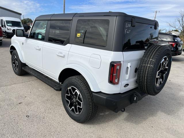 new 2024 Ford Bronco car, priced at $52,697