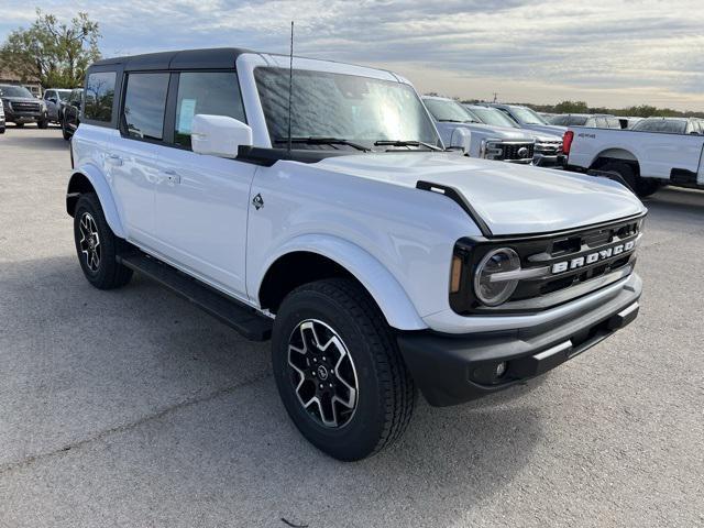 new 2024 Ford Bronco car, priced at $52,697