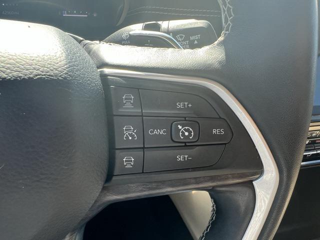 used 2022 Jeep Grand Cherokee L car, priced at $32,900