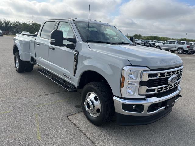new 2025 Ford F-350 car, priced at $69,914