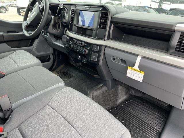 new 2025 Ford F-250 car, priced at $48,061