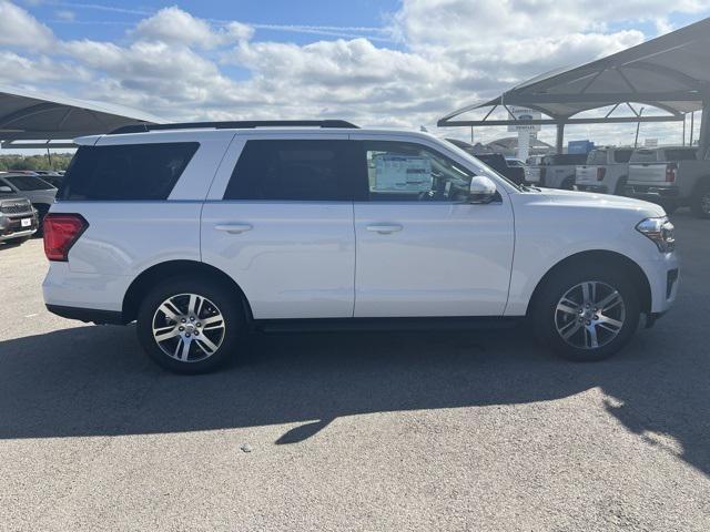 new 2024 Ford Expedition car, priced at $60,920