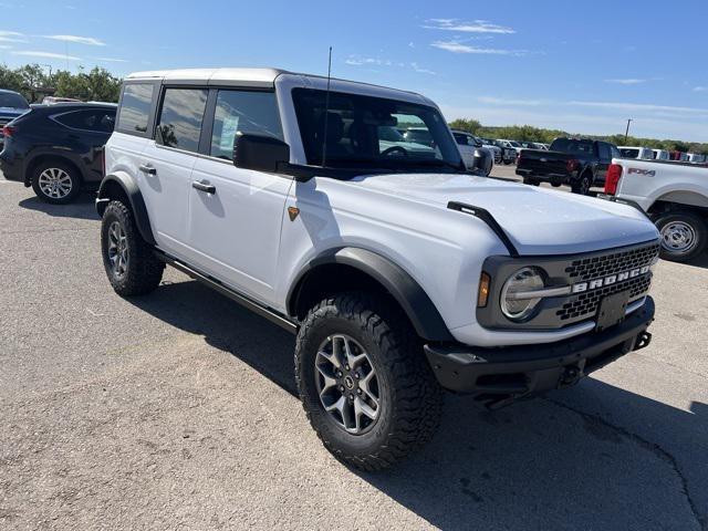 new 2025 Ford Bronco car, priced at $59,536