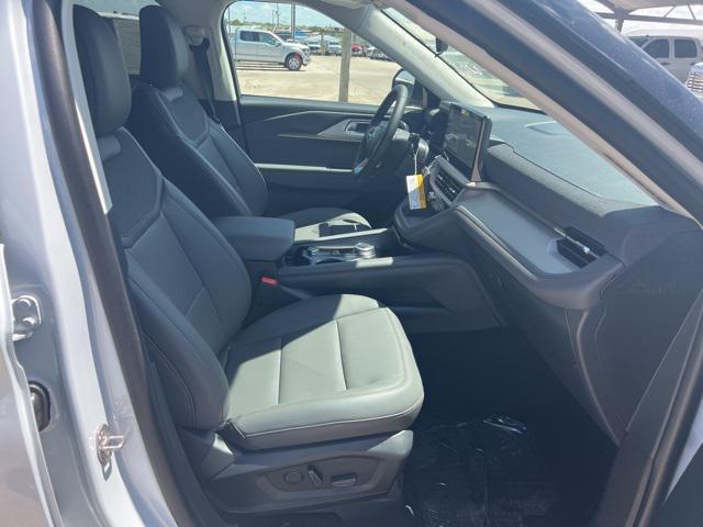 new 2025 Ford Explorer car, priced at $42,181