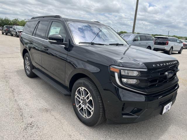 new 2025 Ford Expedition car, priced at $68,410
