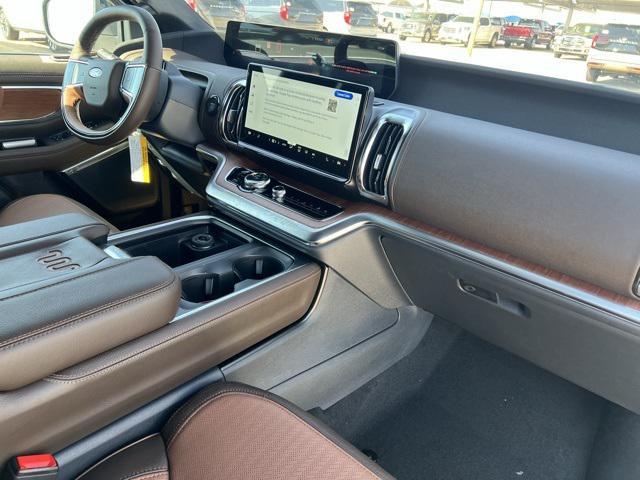 new 2025 Ford Expedition car, priced at $85,486