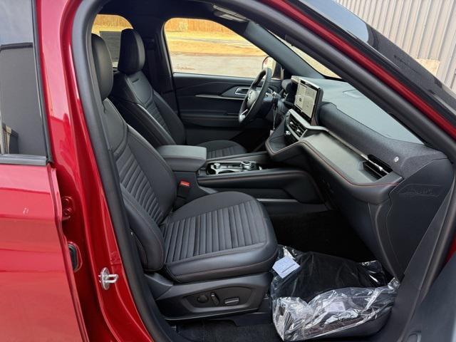 new 2025 Ford Explorer car, priced at $47,072