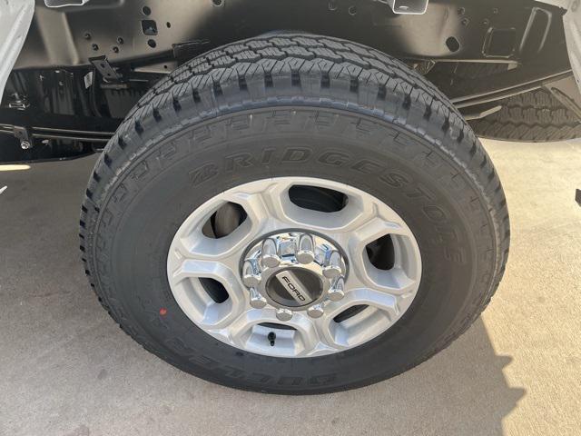 new 2025 Ford F-250 car, priced at $70,730