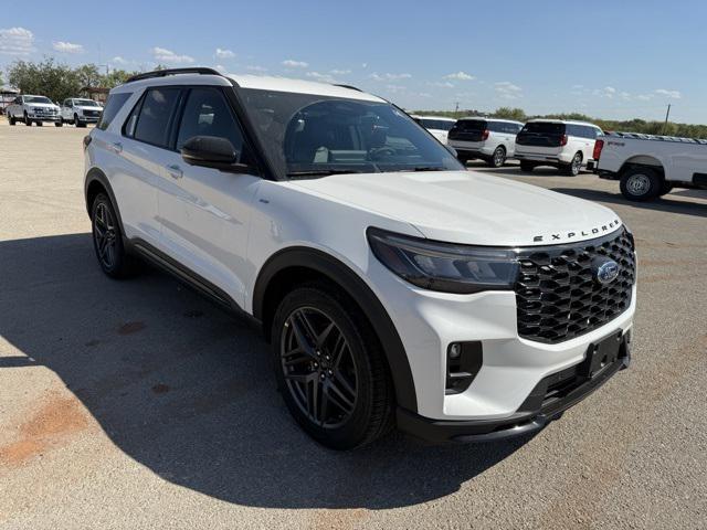 new 2025 Ford Explorer car, priced at $47,354