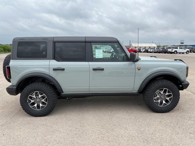 new 2024 Ford Bronco car, priced at $53,955