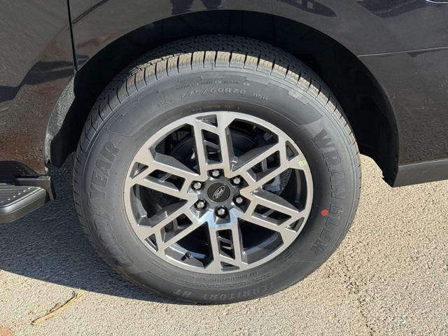 new 2025 Ford Expedition Max car, priced at $71,374