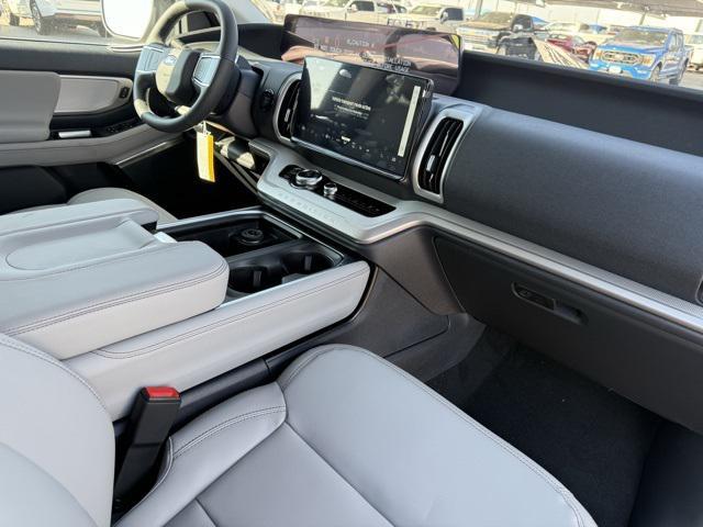 new 2025 Ford Expedition Max car, priced at $71,374