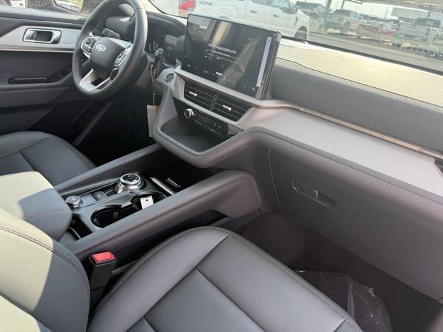 new 2025 Ford Explorer car, priced at $42,827