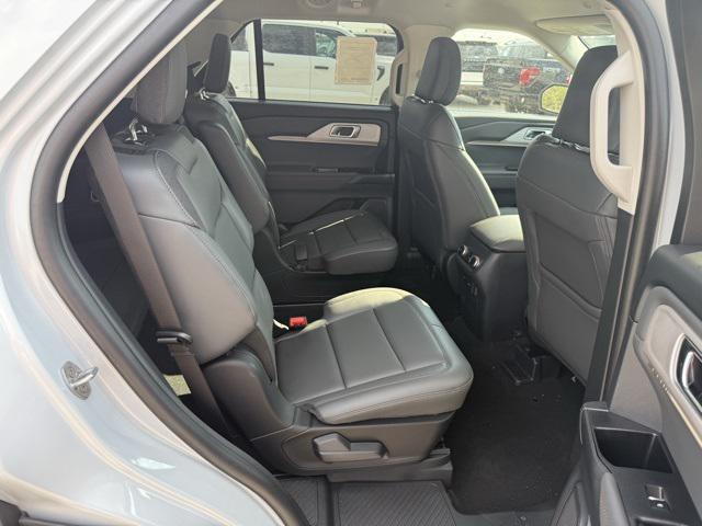 new 2025 Ford Explorer car, priced at $42,827