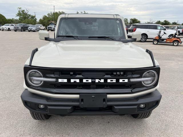 new 2025 Ford Bronco car, priced at $53,683