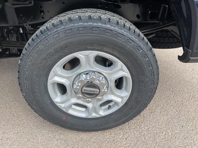 new 2025 Ford F-250 car, priced at $70,480
