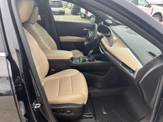 used 2024 Cadillac XT4 car, priced at $29,900