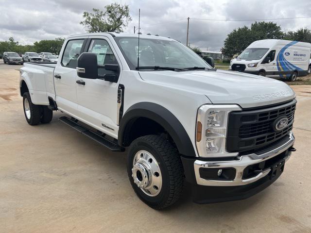 new 2025 Ford F-450 car, priced at $73,035