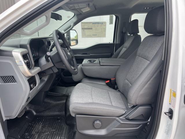 new 2025 Ford F-450 car, priced at $73,035