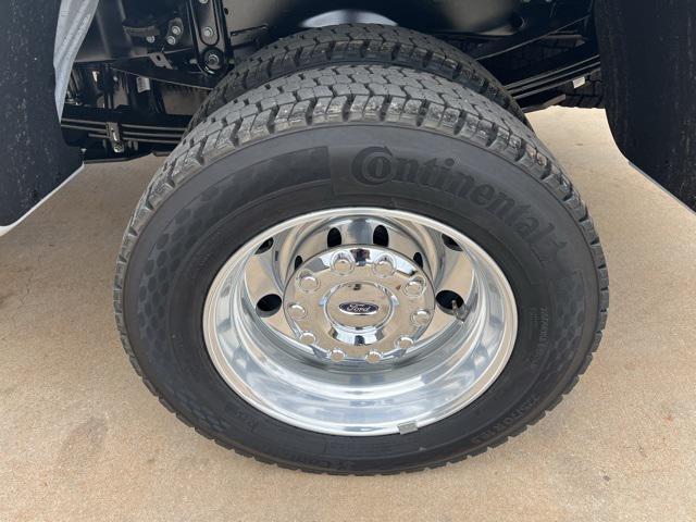 new 2025 Ford F-450 car, priced at $73,035