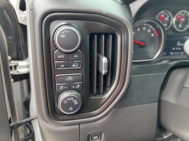 used 2022 Chevrolet Silverado 1500 car, priced at $30,900