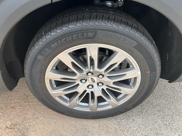 new 2025 Ford Explorer car, priced at $54,150