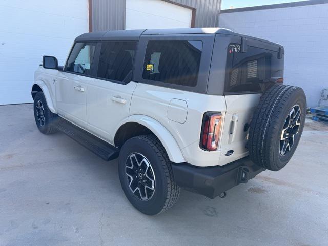 new 2025 Ford Bronco car, priced at $52,073