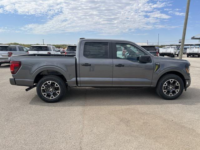 new 2024 Ford F-150 car, priced at $40,472