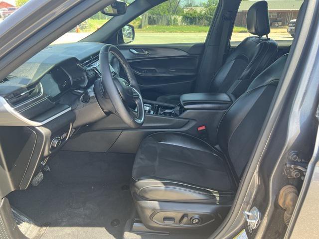 used 2023 Jeep Grand Cherokee L car