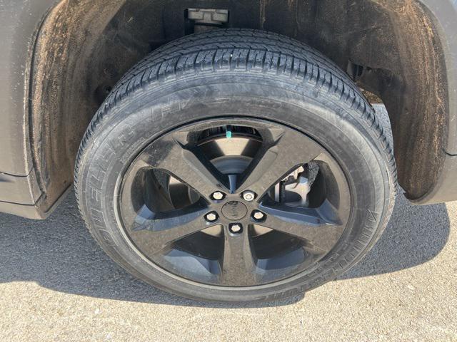used 2023 Jeep Grand Cherokee L car