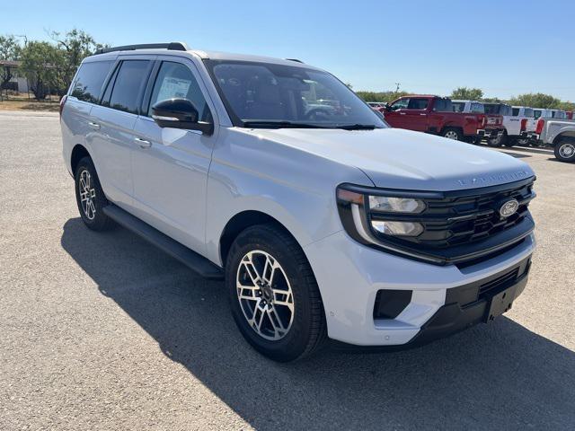 new 2025 Ford Expedition car, priced at $67,873