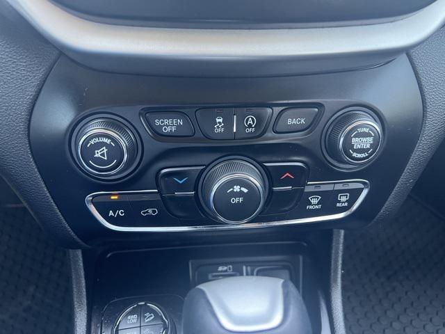 used 2016 Jeep Cherokee car, priced at $14,900