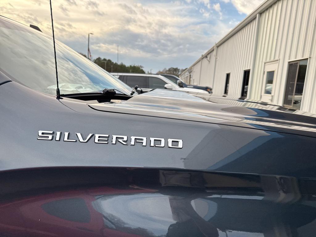 used 2021 Chevrolet Silverado 1500 car, priced at $25,992