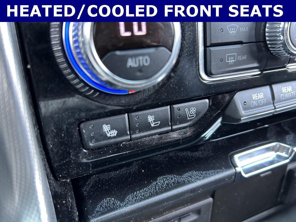 used 2021 GMC Yukon XL car, priced at $50,499