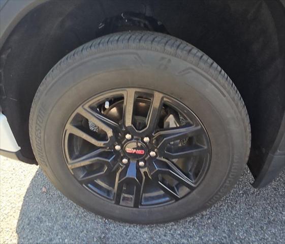 used 2023 GMC Sierra 1500 car, priced at $35,499