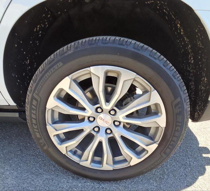 used 2021 GMC Yukon car, priced at $46,888