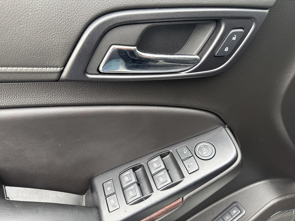 used 2020 GMC Yukon car, priced at $27,799