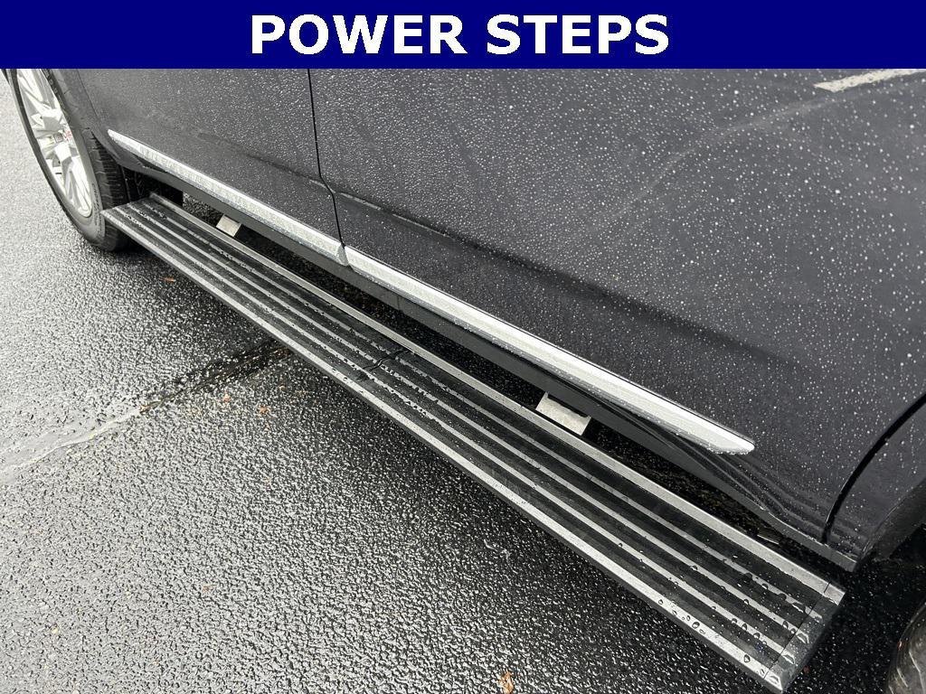 used 2025 GMC Yukon car, priced at $76,499