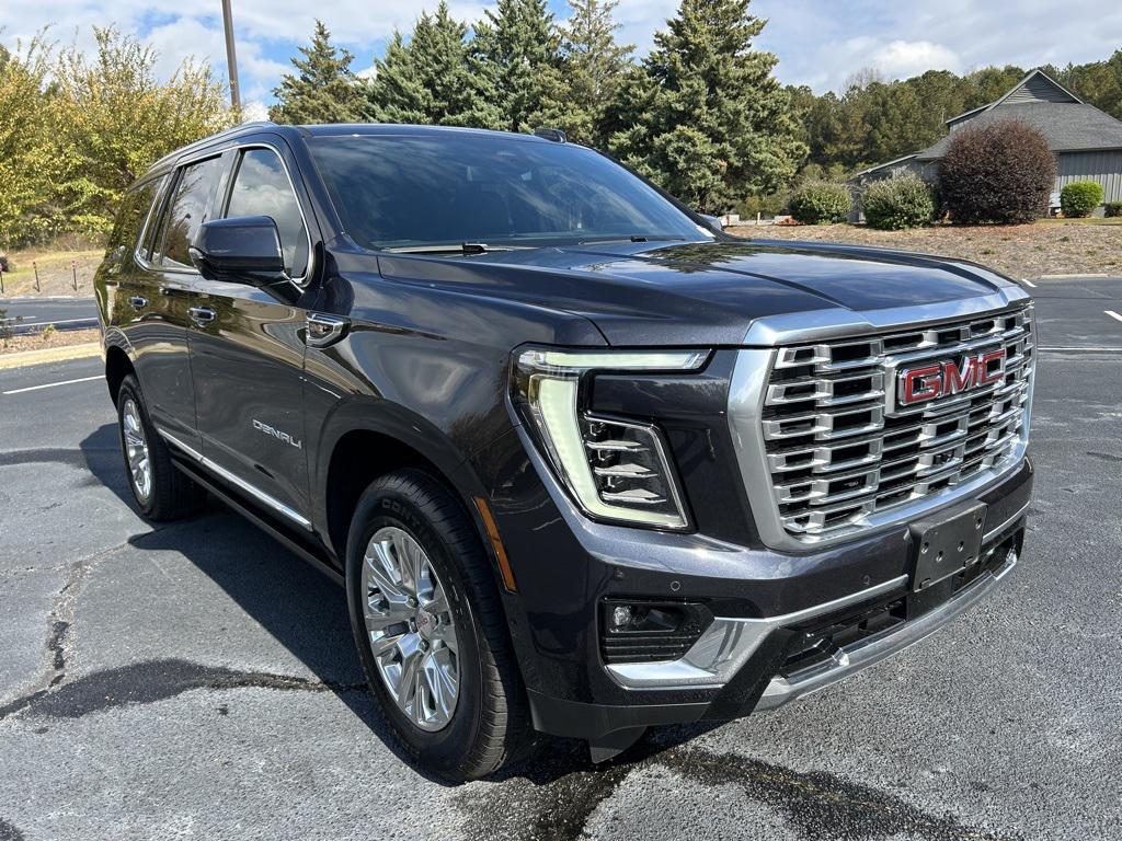 used 2025 GMC Yukon car, priced at $76,499