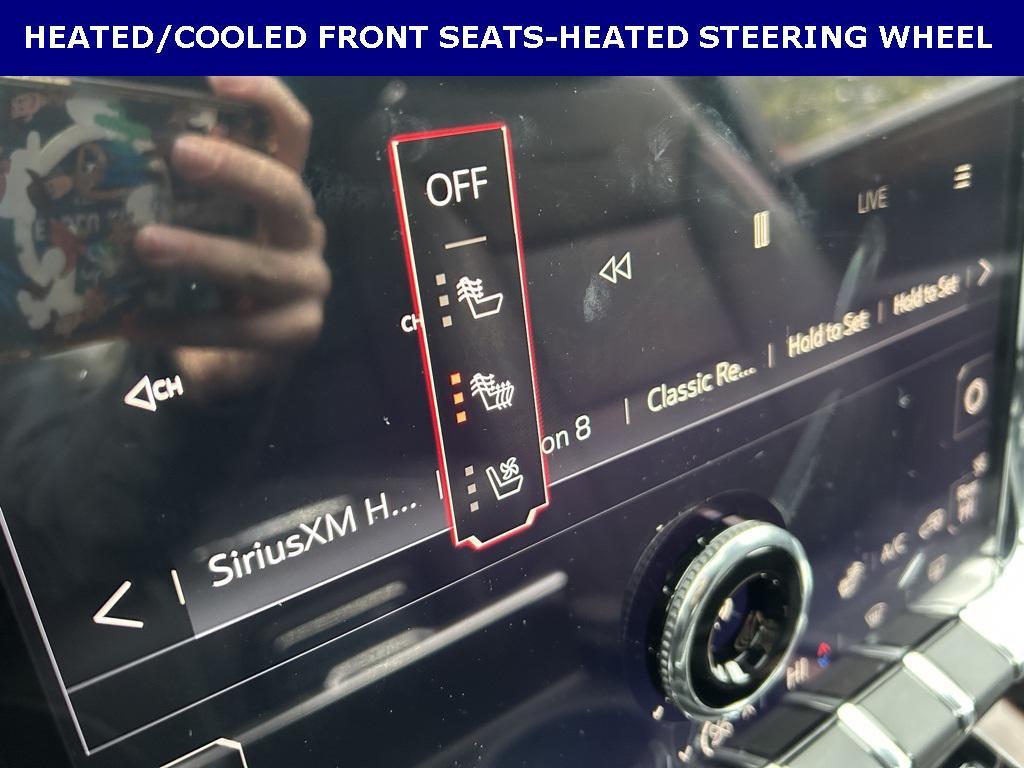 used 2025 GMC Yukon car, priced at $76,499