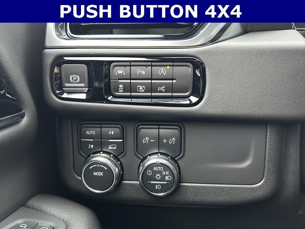 used 2025 GMC Yukon car, priced at $76,499