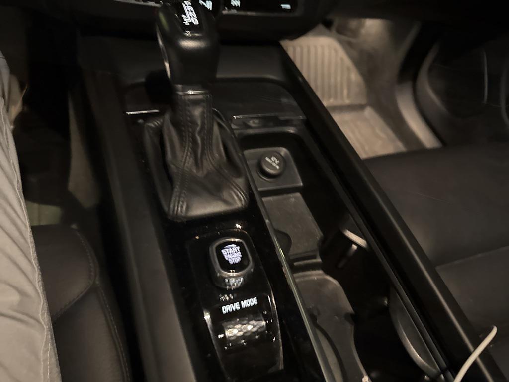 used 2020 Volvo XC60 car, priced at $25,000