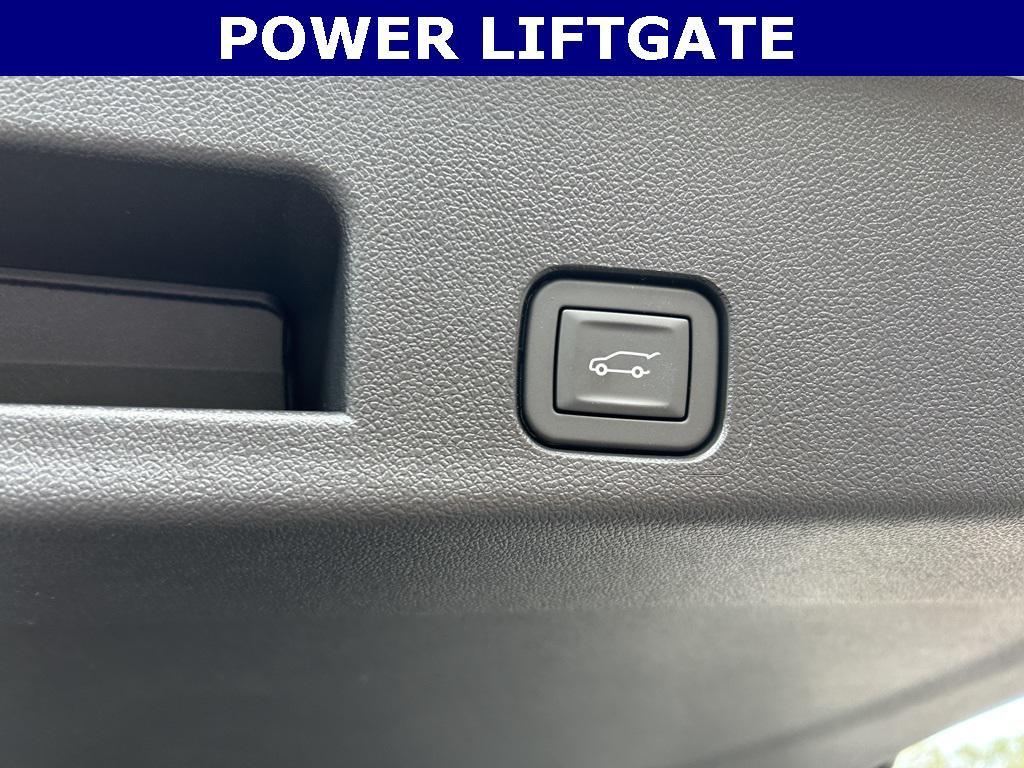 new 2026 Chevrolet Traverse car, priced at $38,273