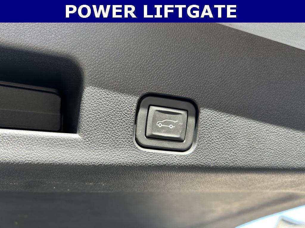 used 2024 GMC Acadia car, priced at $32,777