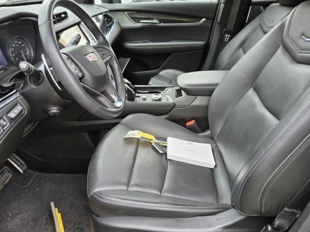 used 2024 Cadillac XT6 car, priced at $47,899